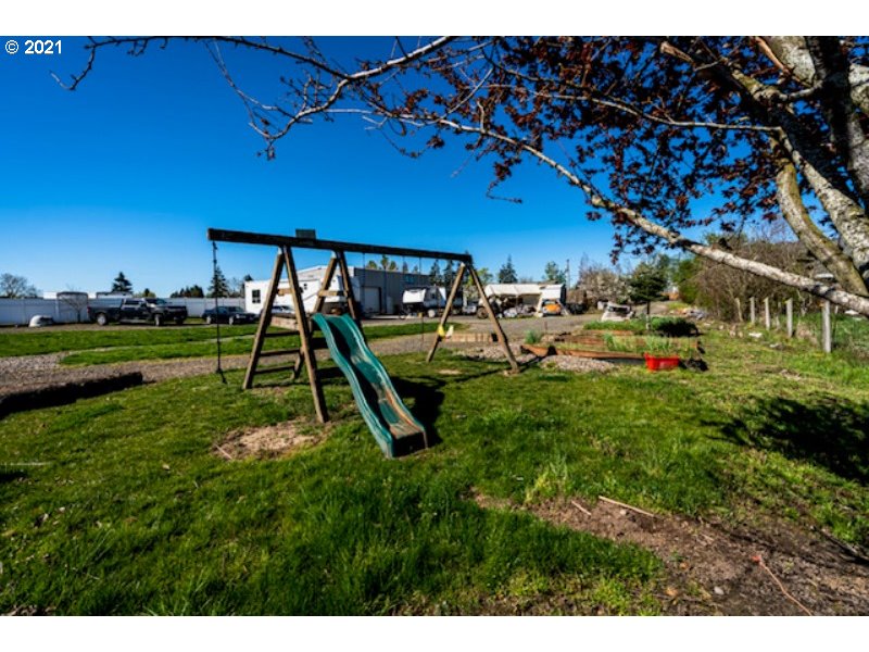 1230 Hoffman Road Northeast Salem, OR 97301 - Photo 4 of 25