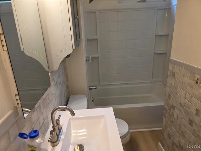 $225,000 | 523 Cleveland Boulevard, Manlius, NY 13066