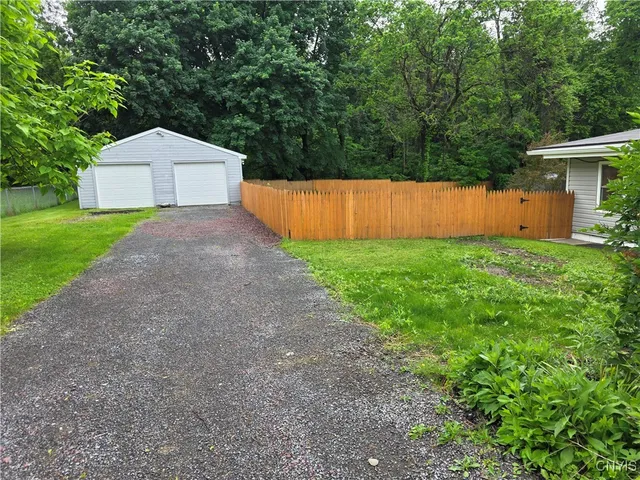 $225,000 | 523 Cleveland Boulevard, Manlius, NY 13066