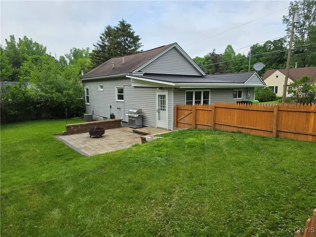 $225,000 | 523 Cleveland Boulevard, Manlius, NY 13066