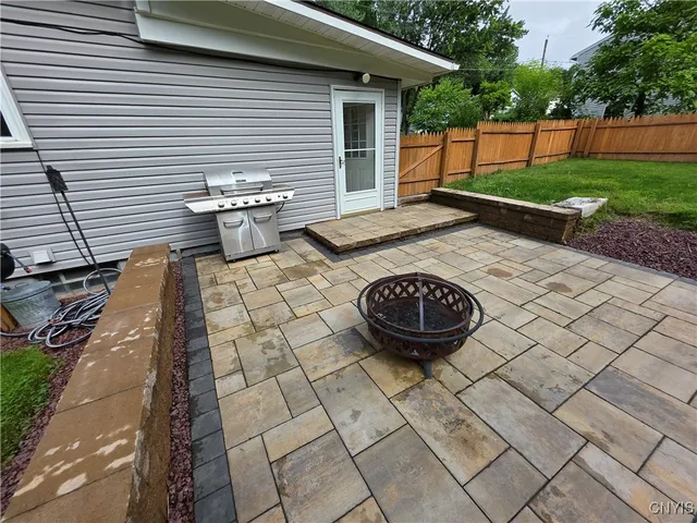 $225,000 | 523 Cleveland Boulevard, Manlius, NY 13066