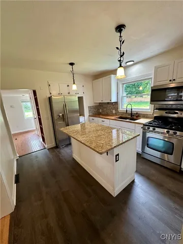 $225,000 | 523 Cleveland Boulevard, Manlius, NY 13066