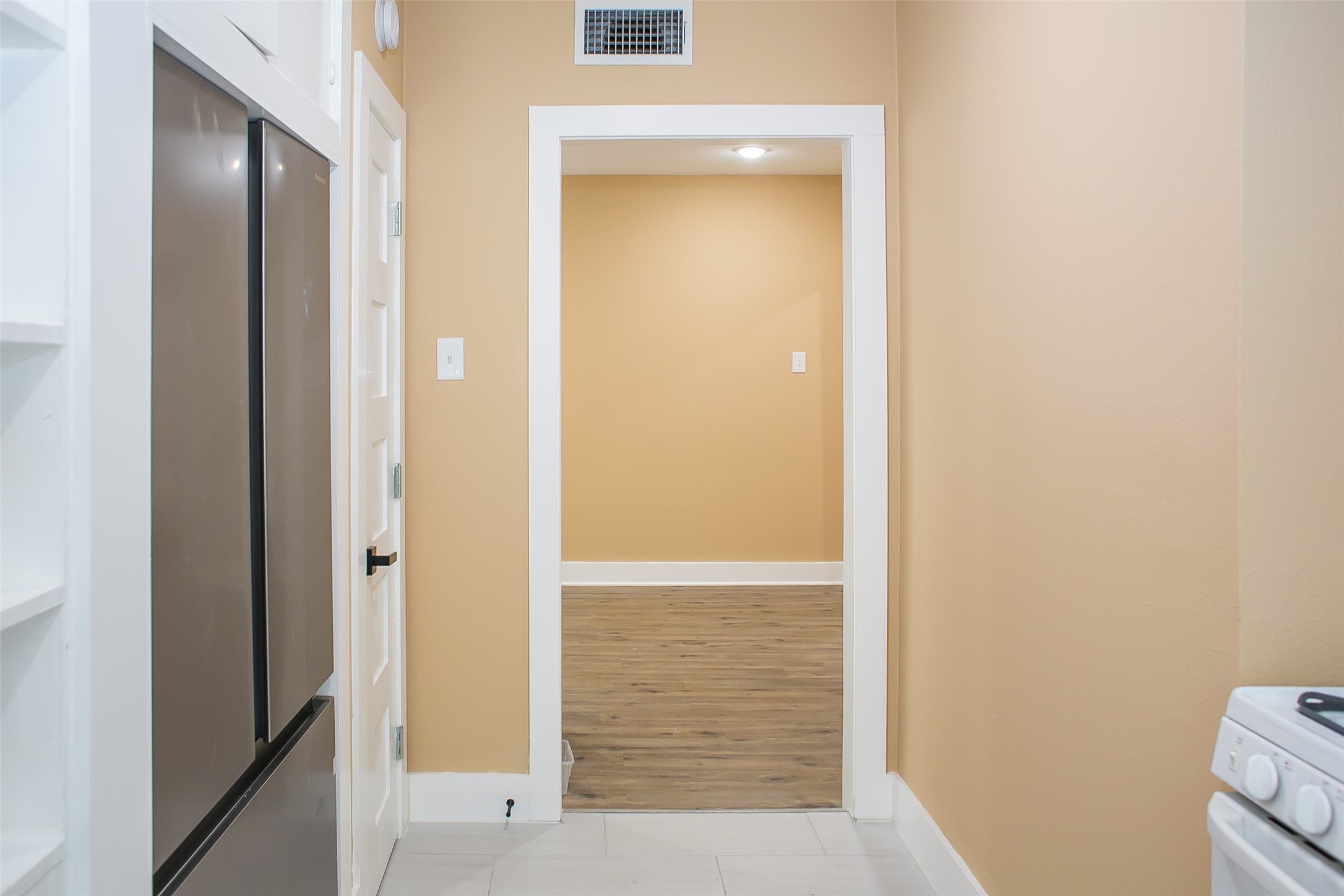 2301 Albans Road Houston, TX 77005 - Photo 15 of 17 a view of front door
