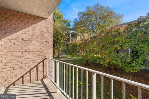 $175,000 | 6024 Westchester Park Drive, Unit 202, College Park, MD 20740