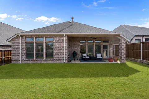 $539,000 | 10524 Oates Branch Lane, Fort Worth, TX 76126