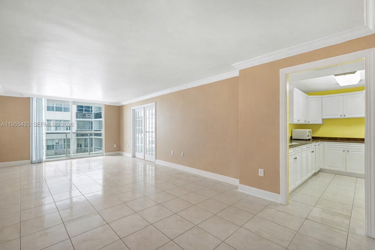 6039 Collins Avenue, Unit 1206 Miami Beach, FL 33140 - Photo 3 of 36