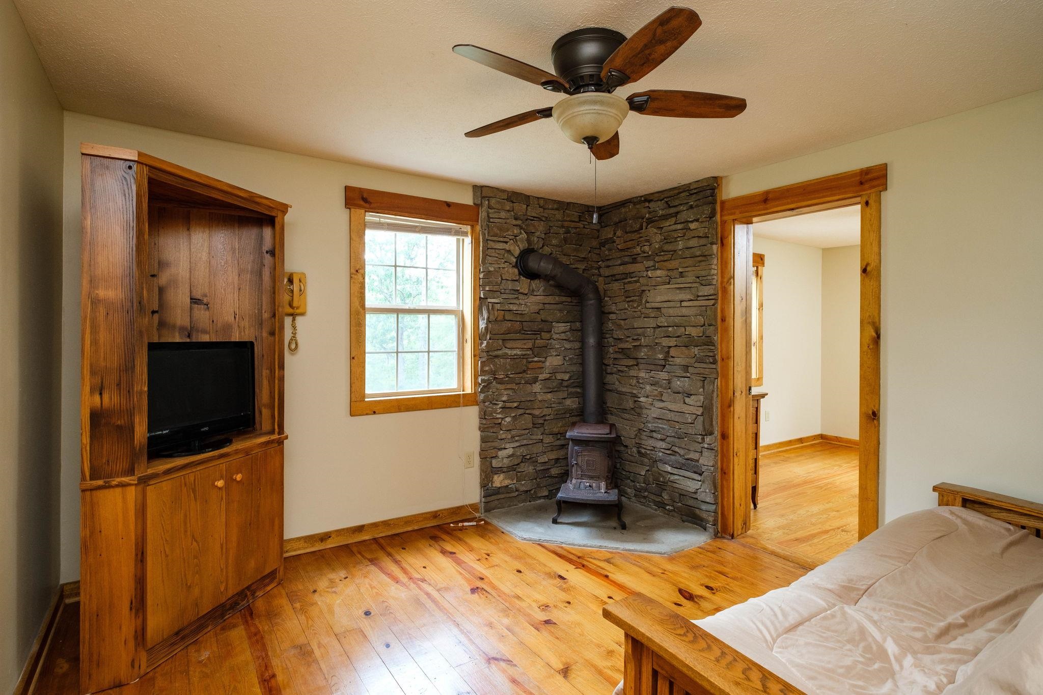 21117 Mine Mountain Road Bergton, VA 22811 - Photo 8 of 22 Gallery Image 8