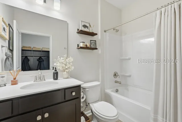 $450,000 | 208 Givhans Loop, Hardeeville, SC 29927