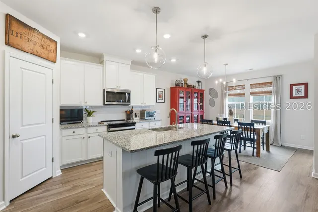 $450,000 | 208 Givhans Loop, Hardeeville, SC 29927