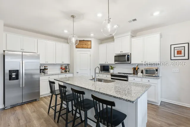 $450,000 | 208 Givhans Loop, Hardeeville, SC 29927