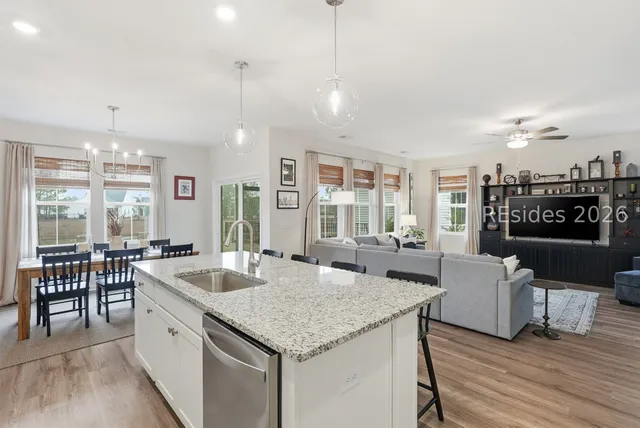 $450,000 | 208 Givhans Loop, Hardeeville, SC 29927