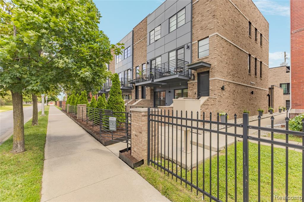 262 Mack Avenue, Unit 1 Detroit, MI 48201 - Photo 3 of 42