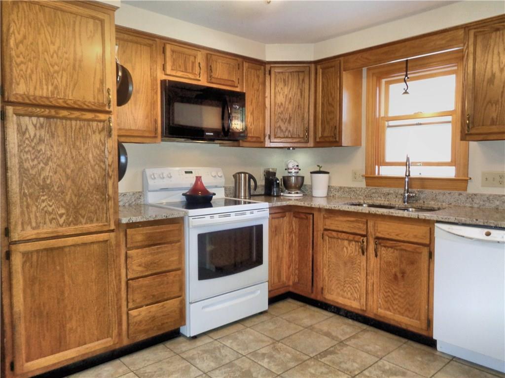 88 Callahan Road Buxton, ME 04093 - Photo 4 of 31 Photo