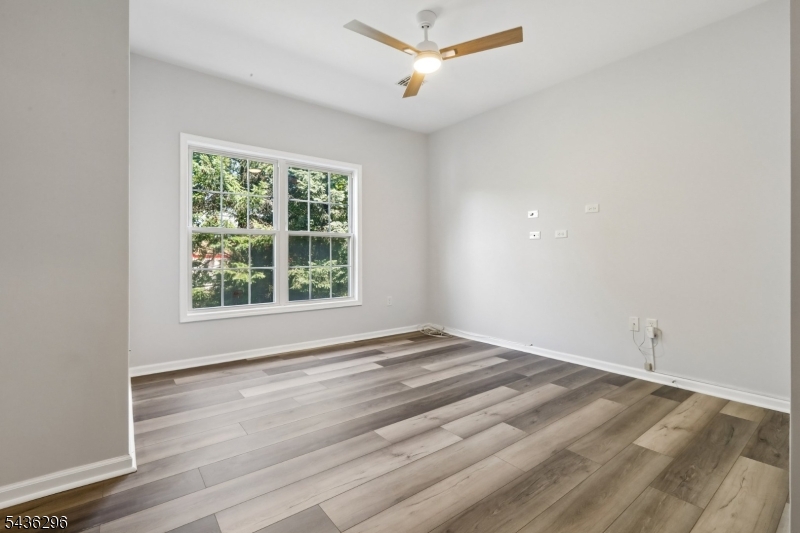 9104 Ravenscroft Road Clifton, NJ 07013 - Photo 28 of 50