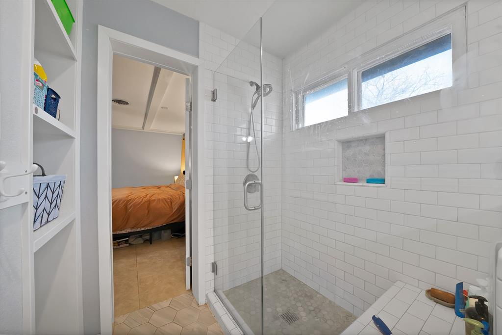 5705 Blue Ridge Drive Fort Worth, TX 76112 - Photo 28 of 40 a en suite bathroom with a shower