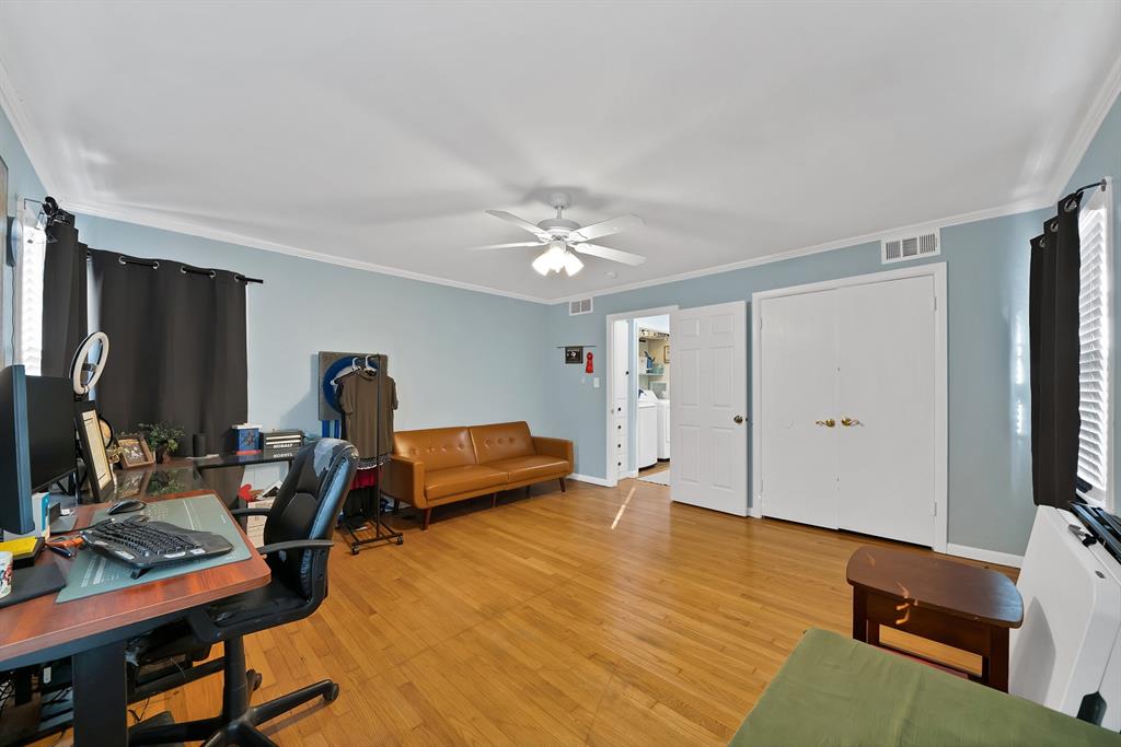 5705 Blue Ridge Drive Fort Worth, TX 76112 - Photo 36 of 40 a view of a room with gym equipment