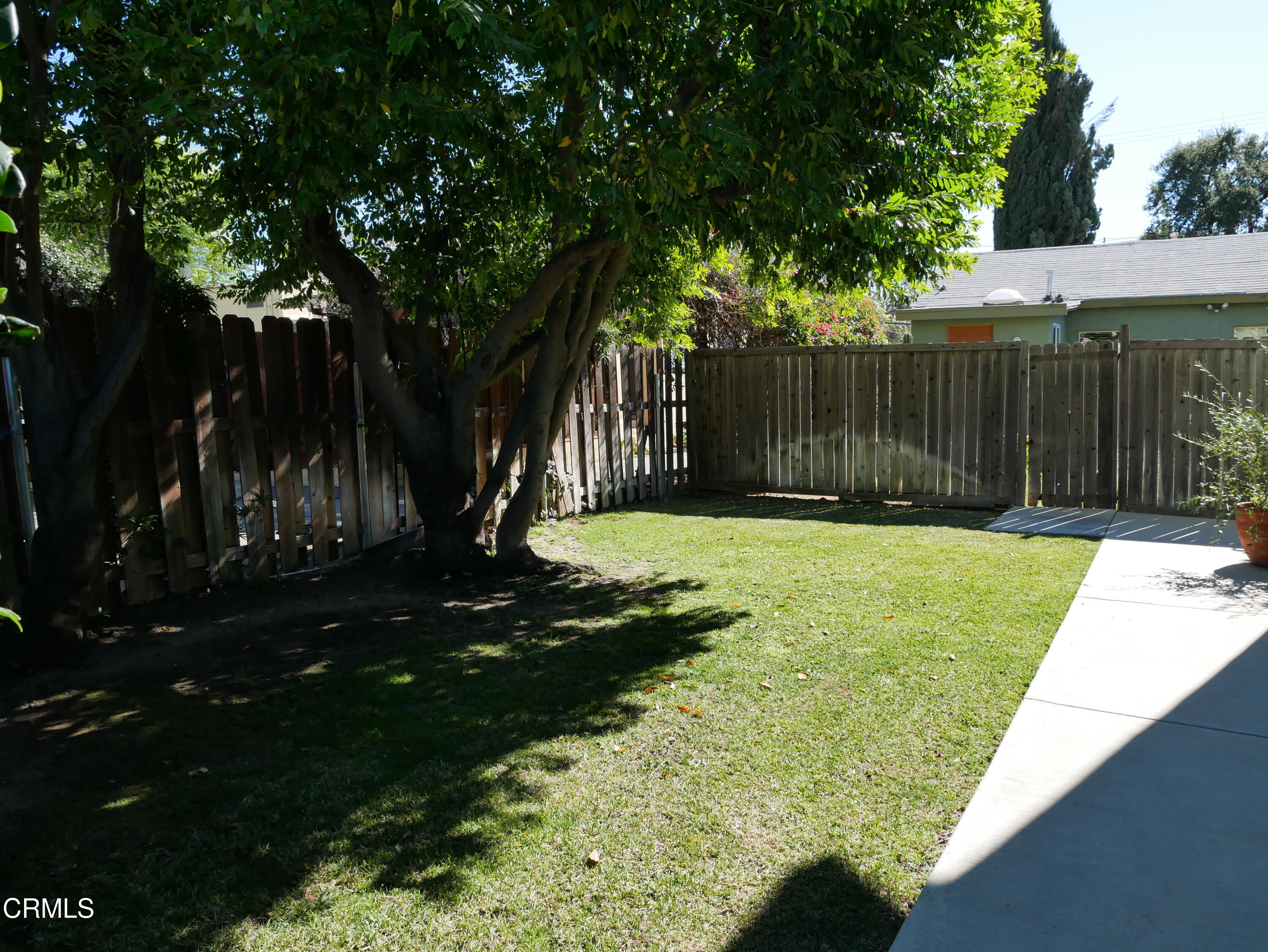 923 Morada Place Altadena, CA 91001 - Photo 18 of 19 a view of a backyard