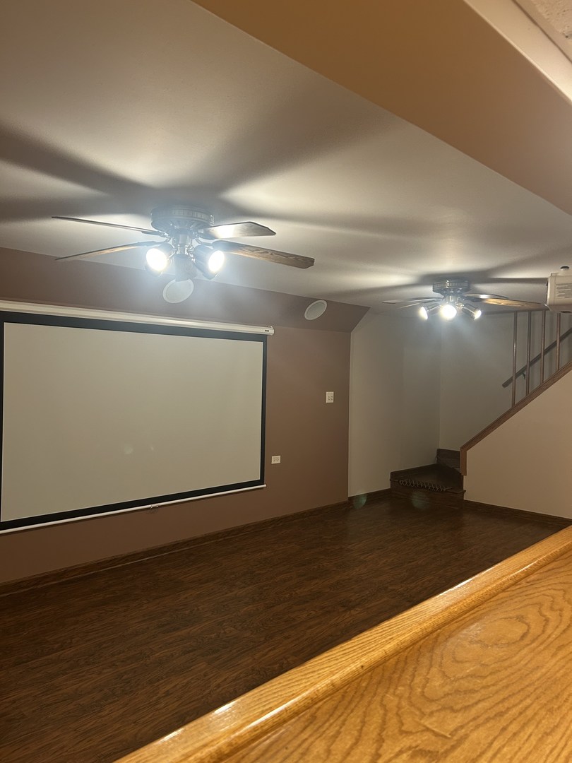 527 Springwood Lane Bolingbrook, IL 60440 - Photo 15 of 35 a view of an empty room