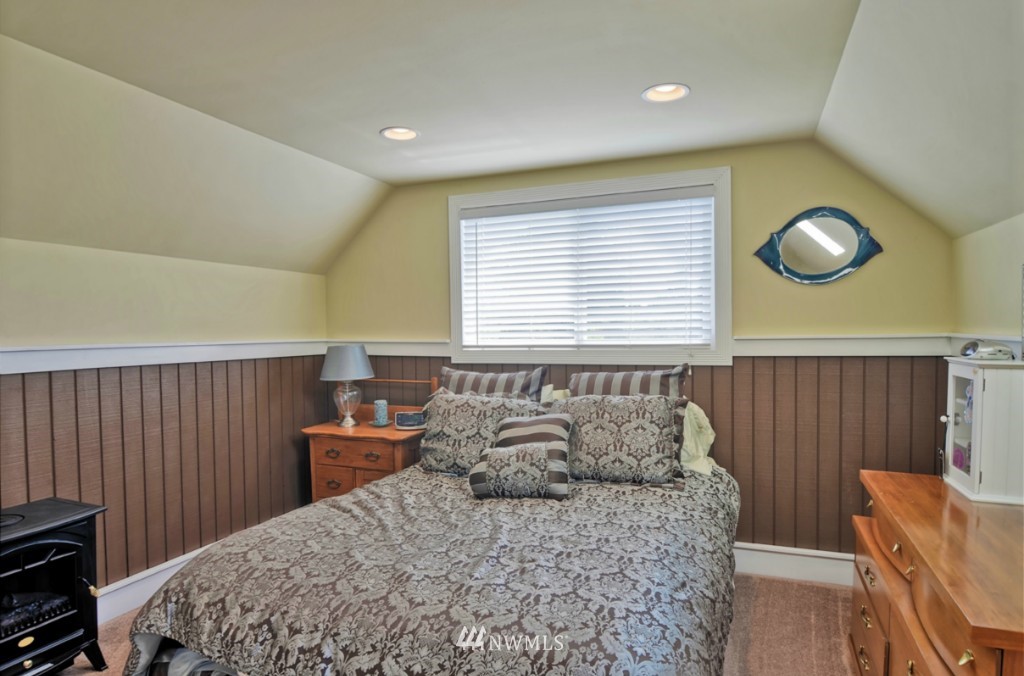 403 240th Street Southeast Bothell, WA 98021 - Photo 19 of 22