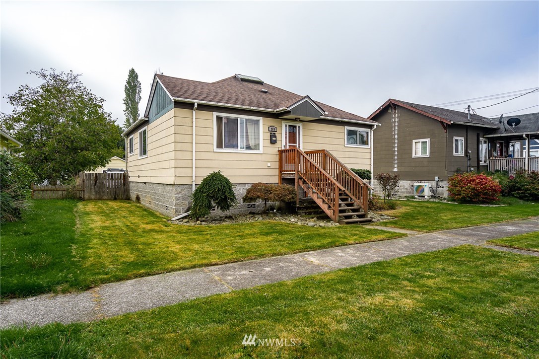 269 Southwest James Street Chehalis, WA 98532 - Photo 3 of 34 Gallery Image 3