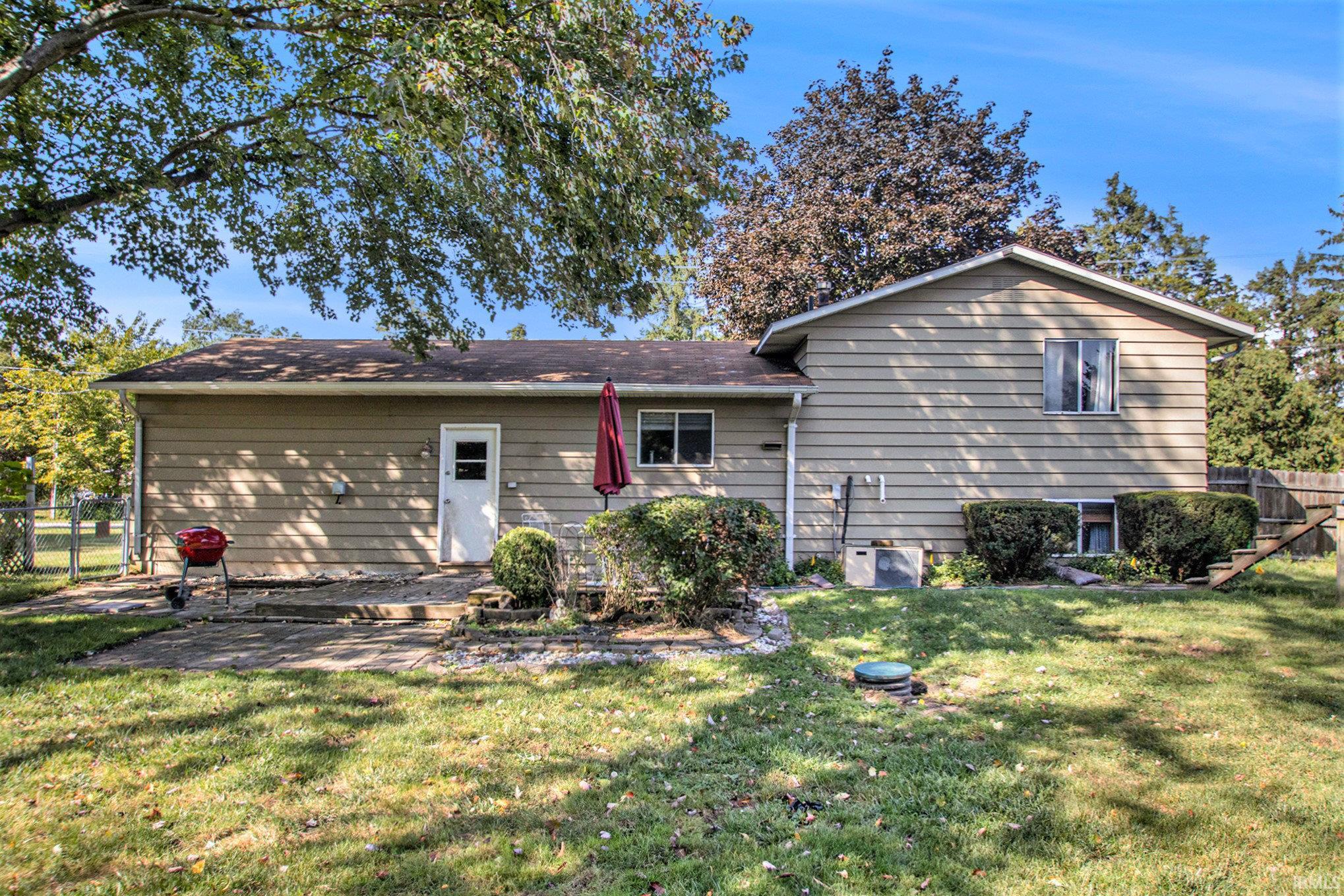 10822 Edison Road Osceola, IN 46561 - Photo 14 of 19 Gallery Image 14