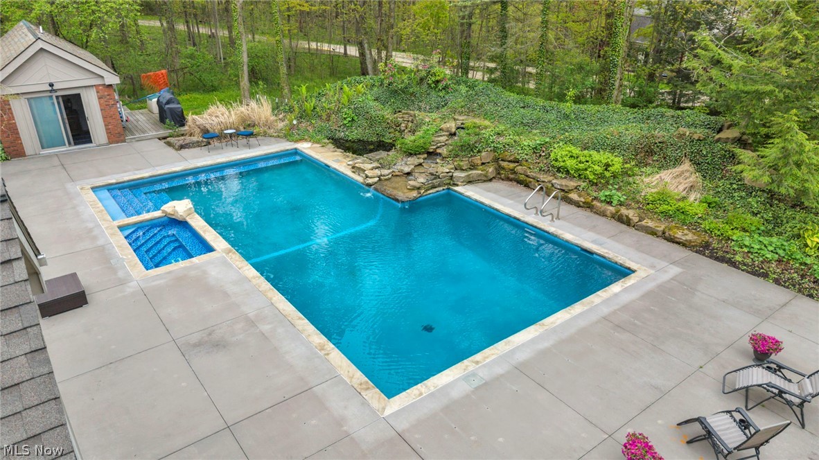 5168 Townsend Road Richfield, OH 44286 - Photo 45 of 50 Pool and Spa Combo