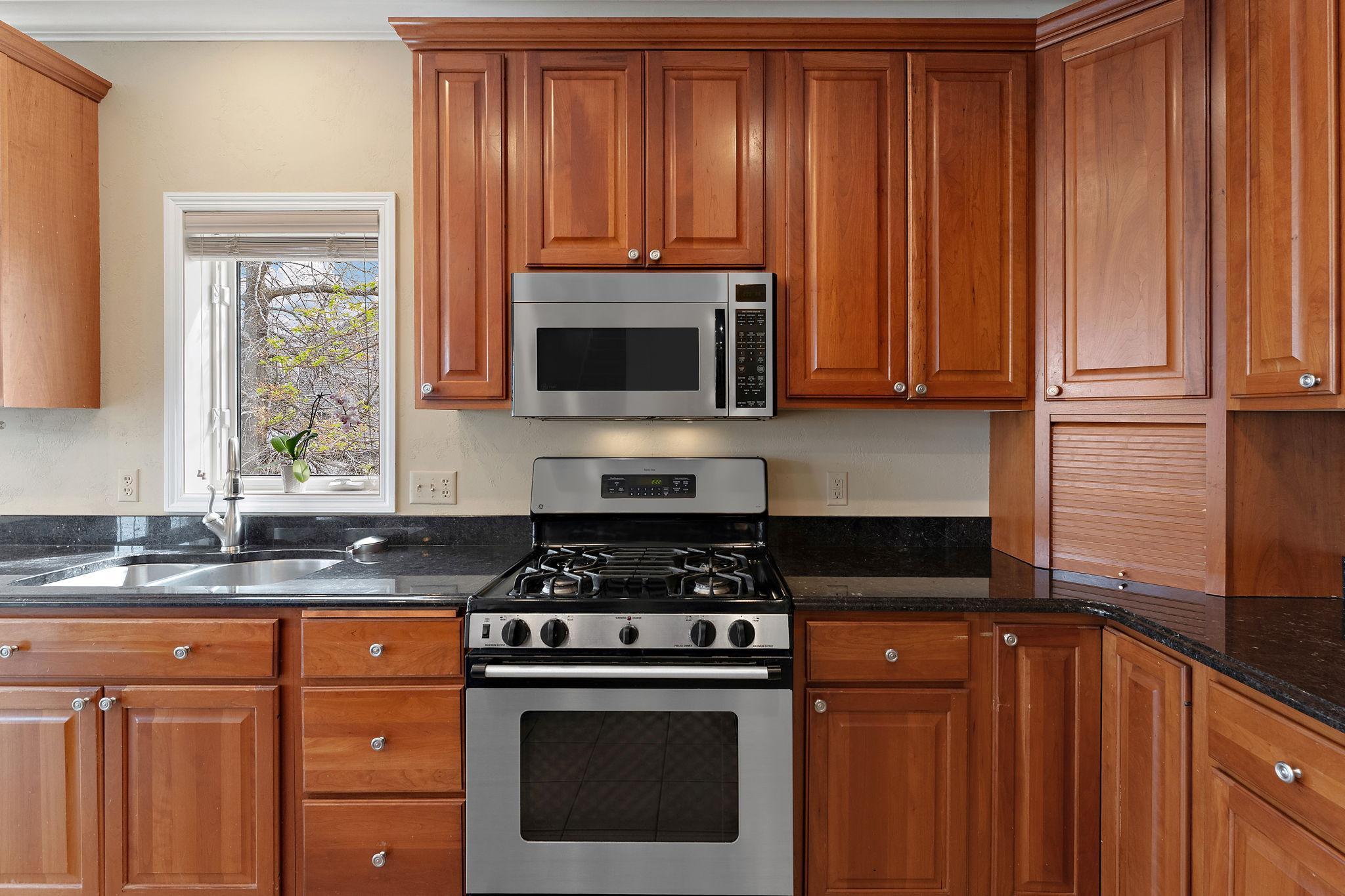 9677 Jonathan Lane Eden Prairie, MN 55347 - Photo 2 of 71