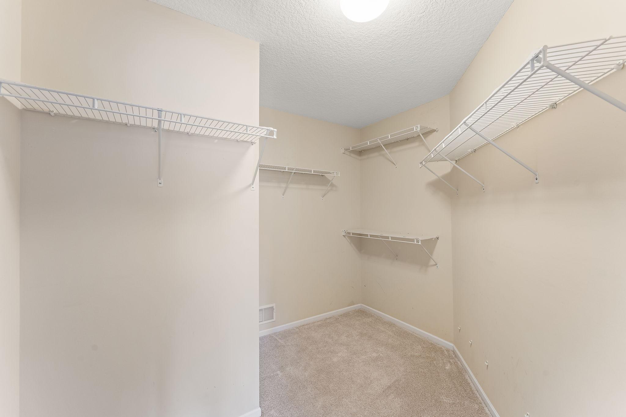 9677 Jonathan Lane Eden Prairie, MN 55347 - Photo 33 of 71