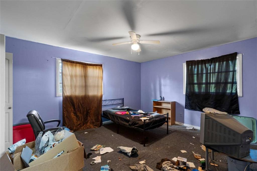 2390 Mellville Avenue Decatur, GA 30032 - Photo 24 of 26 a living room with furniture
