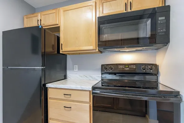 $1,450 | 2703 Westview Court, Cross Plains, WI 53528