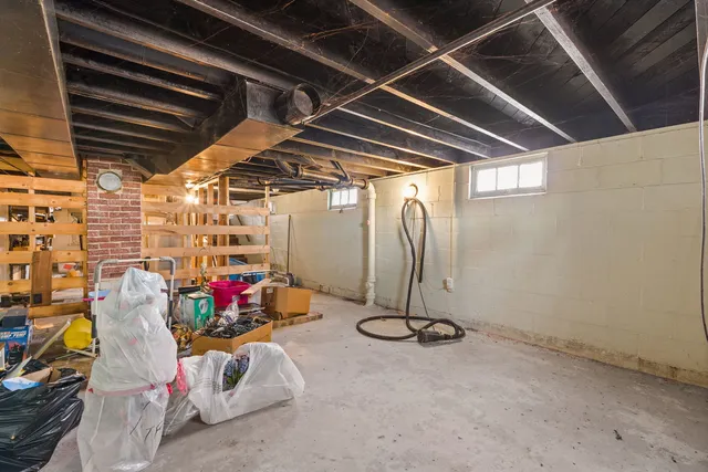 $110,000 | 204 West Locust Street, Cambridge, IL 61238