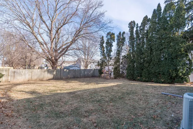 $110,000 | 204 West Locust Street, Cambridge, IL 61238