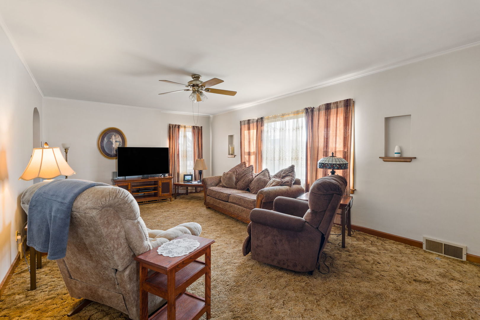 204 West Locust Street Cambridge, IL 61238 - Photo 4 of 31