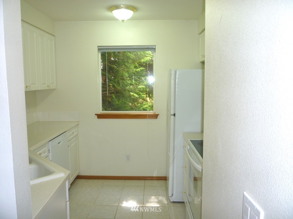 1206 58th Street Southwest, Unit H203 Everett, WA 98203 - Photo 2 of 25