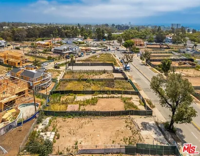 $1,295,000 | 14839 Sunset Boulevard, Pacific Palisades, CA 90272