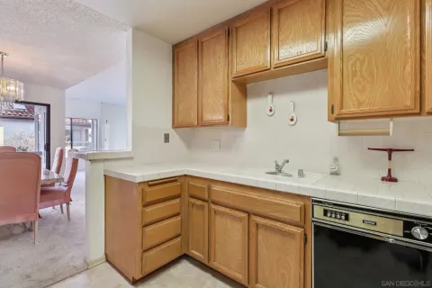 $700,000 | 5645 Friars Road, Unit 386, San Diego, CA 92110