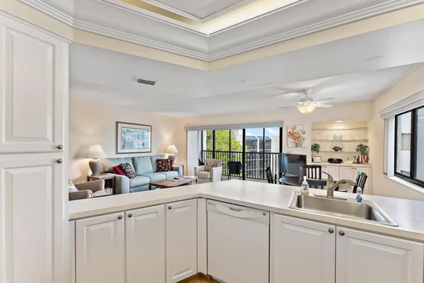 $7,000 | 1605 Highway 1, Unit B406, Jupiter, FL 33477