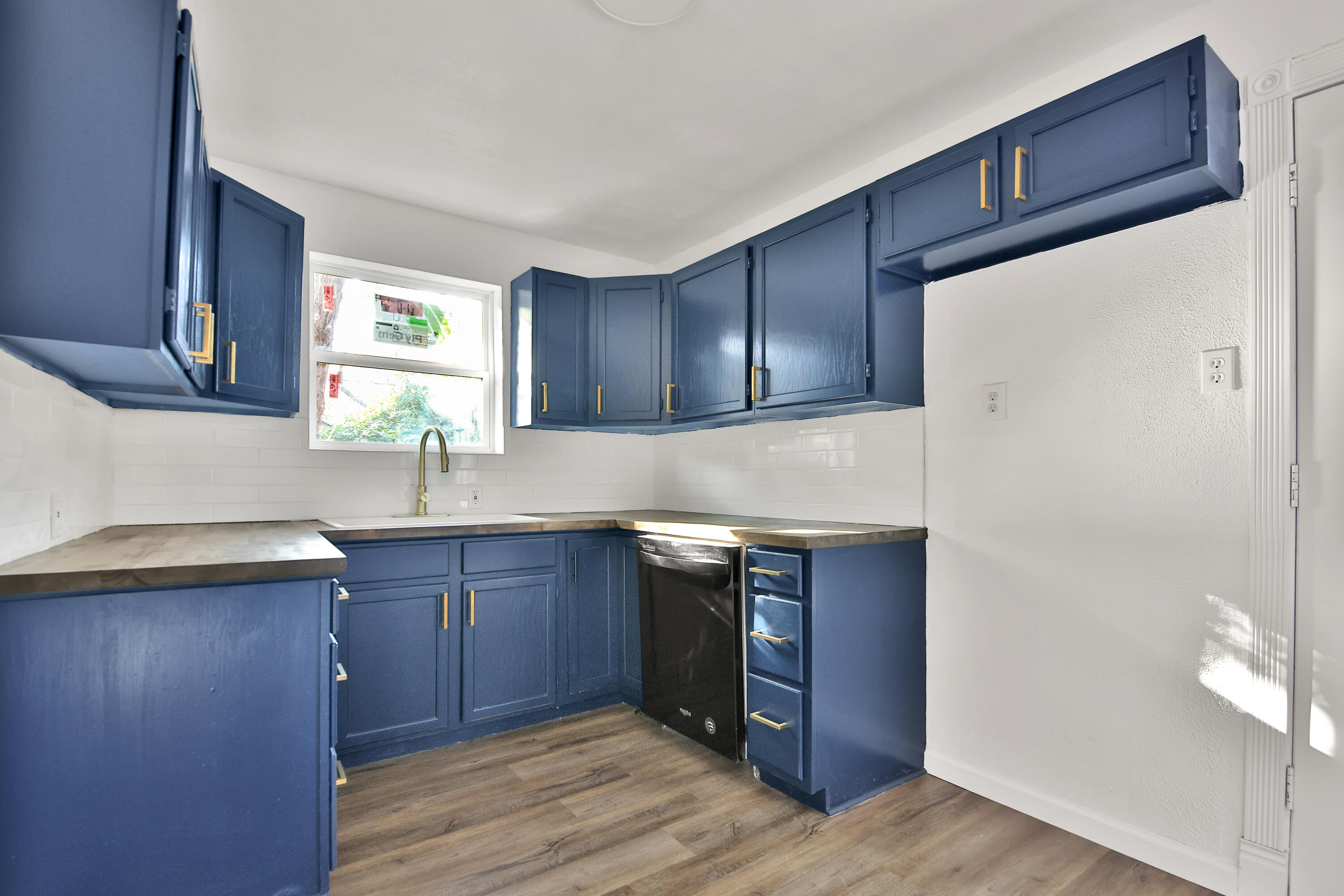 2004 31st Street Lubbock, TX 79411 - Photo 12 of 24 1L1A2391