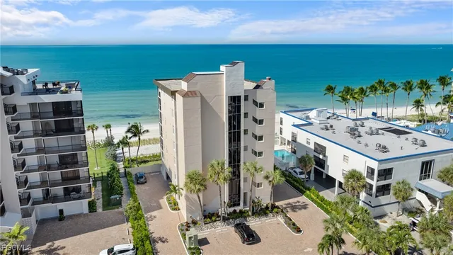 $13,000 | 9415 Gulf Shore Drive, Unit 501, Naples, FL 34108