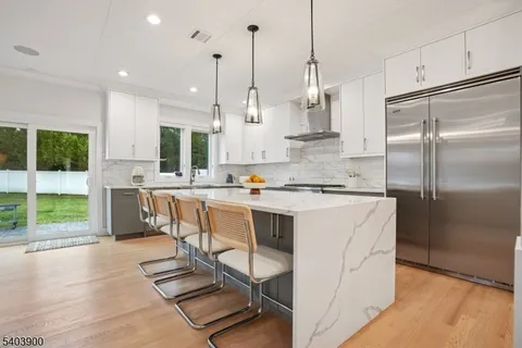 $1,850,000 | 18 Glendale Avenue, Livingston, NJ 07039