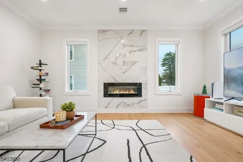 $1,850,000 | 18 Glendale Avenue, Livingston, NJ 07039