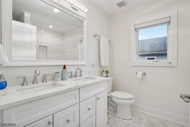 $1,850,000 | 18 Glendale Avenue, Livingston, NJ 07039