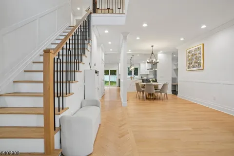 $1,850,000 | 18 Glendale Avenue, Livingston, NJ 07039