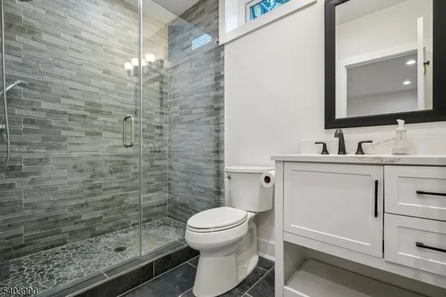 $1,850,000 | 18 Glendale Avenue, Livingston, NJ 07039