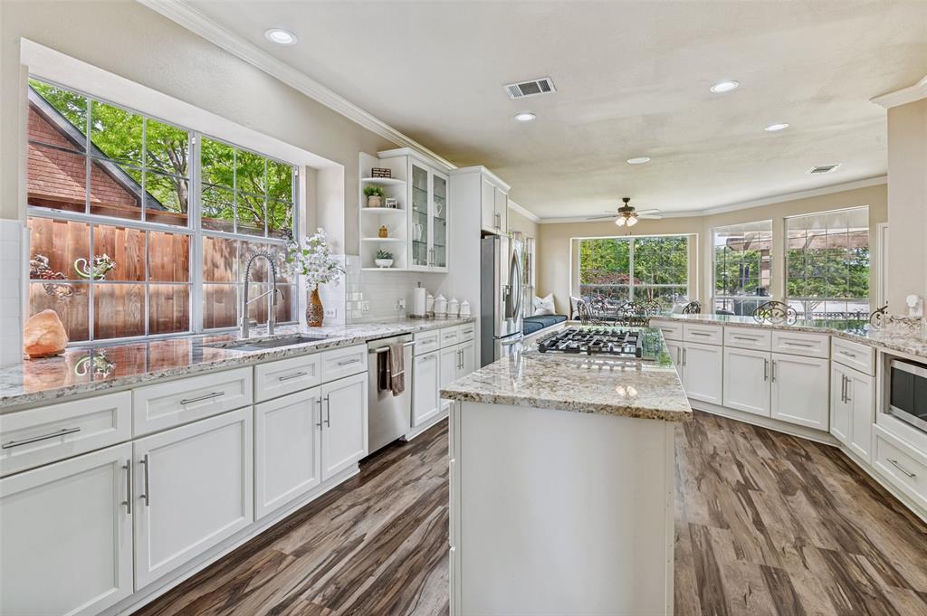 312 Crooked Tree Court Coppell, TX 75019 - Photo 11 of 40