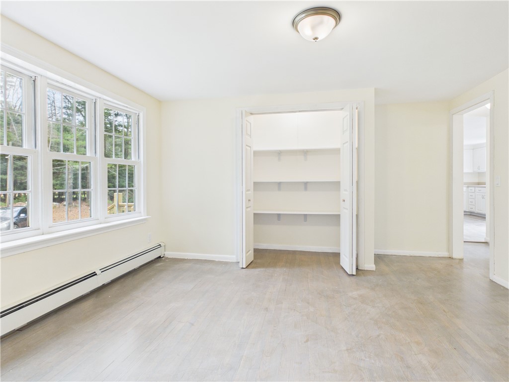 6502 Flat River Road Coventry, RI 02827 - Photo 7 of 34