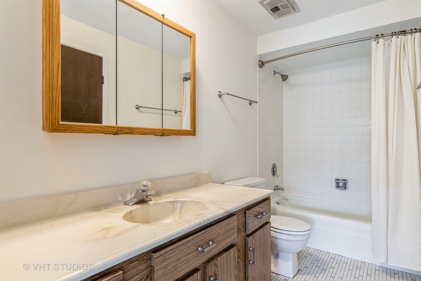 960 South River Road, Unit 308 Des Plaines, IL 60016 - Photo 10 of 10