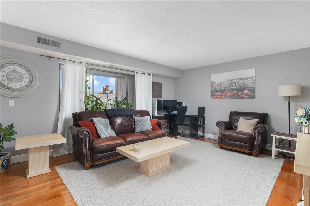 196 Old River Road, Unit 5F SOUTH Lincoln, RI 02865 - Photo 8 of 20 Gallery Image 8