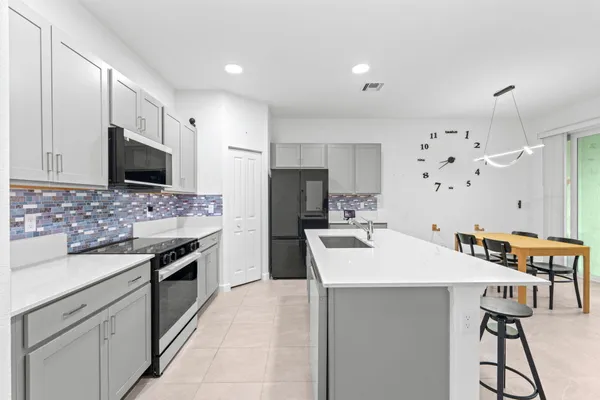 $3,000 | 4370 Pond Lily Lane, Lake Worth, FL 33467