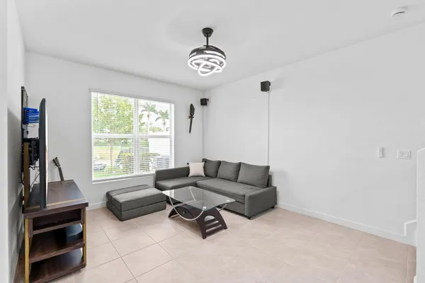 $3,000 | 4370 Pond Lily Lane, Lake Worth, FL 33467